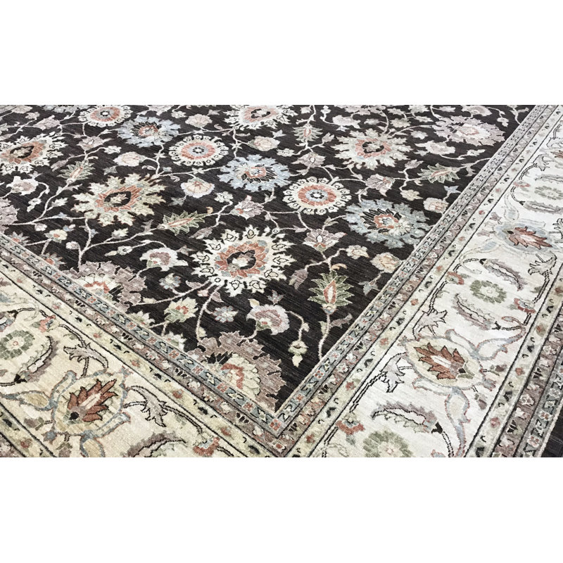 Tapis noir de haute qualité noué à la main Ziegler