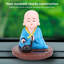 Petit moine Figurine solaire drôle de voiture secouant la tête jouet chinois statue tableau de bord ornement décoration bleu