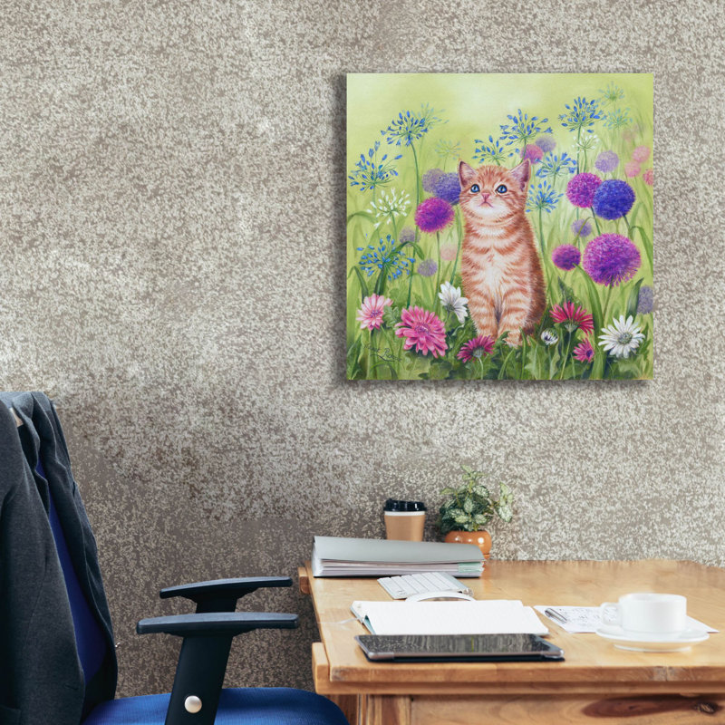Chaton gingembre en fleurs par Janet Pidoux, H 26 po x l 26 po x P 1,5 po