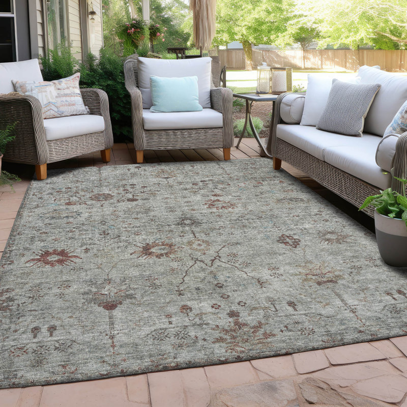 Tapis intérieur / extérieur gris lavable à la machine Xhevrie, Rectangle 5 pi x 7 pi 6 po
