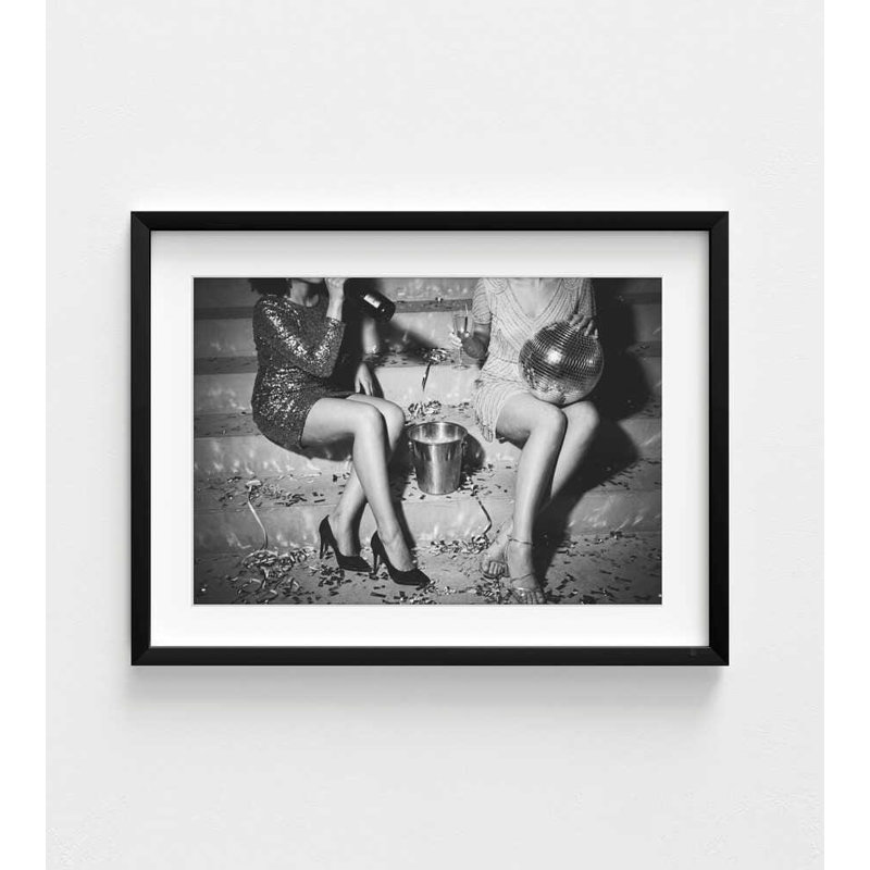 Reproduction d'art disco monochrome, scène de fête en noir et blanc (plusieurs tailles), H 24 po x l 32 po, Black