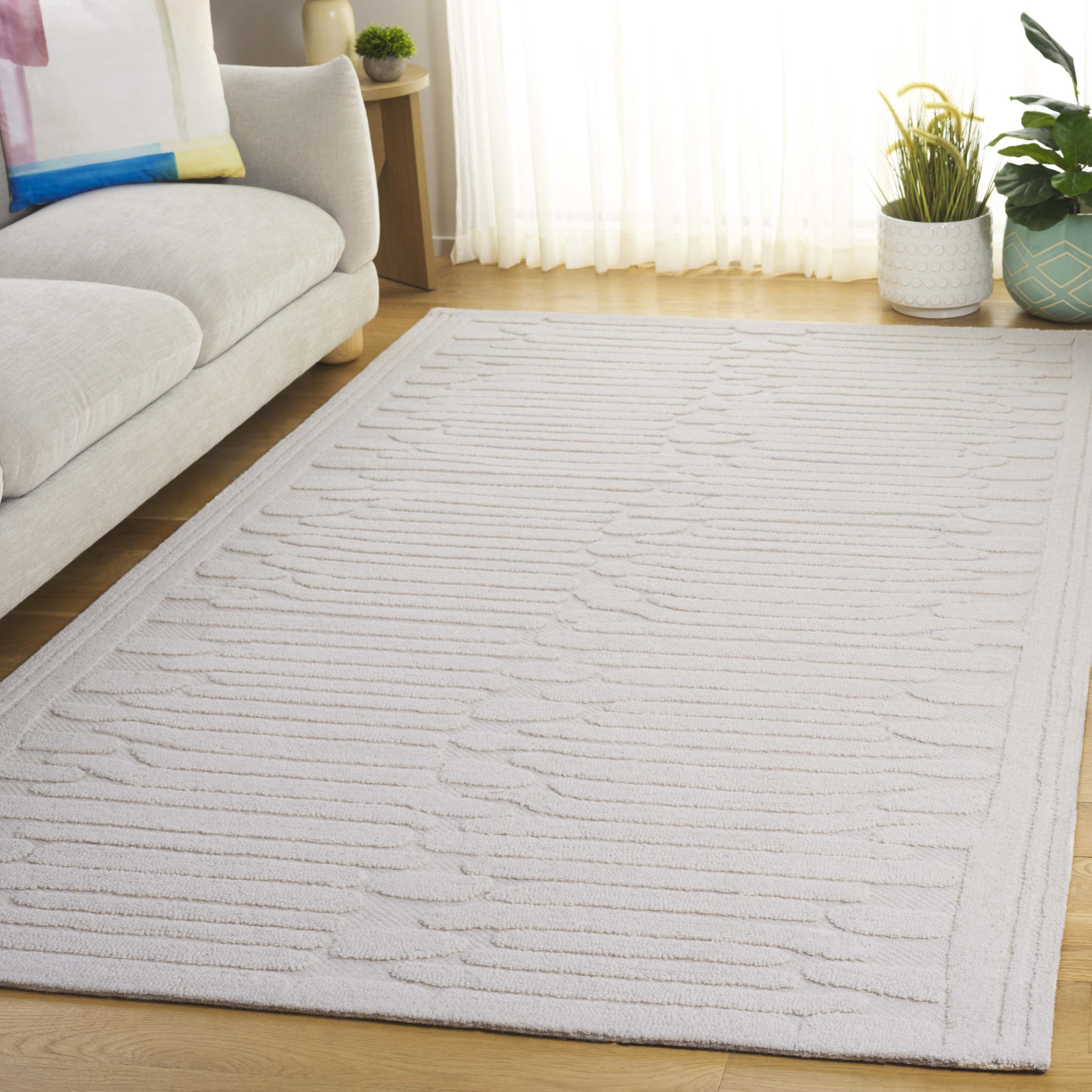 Elona Ivory Hand-Tufted Abstract Wool Rug, Rectangle 6' x 9'