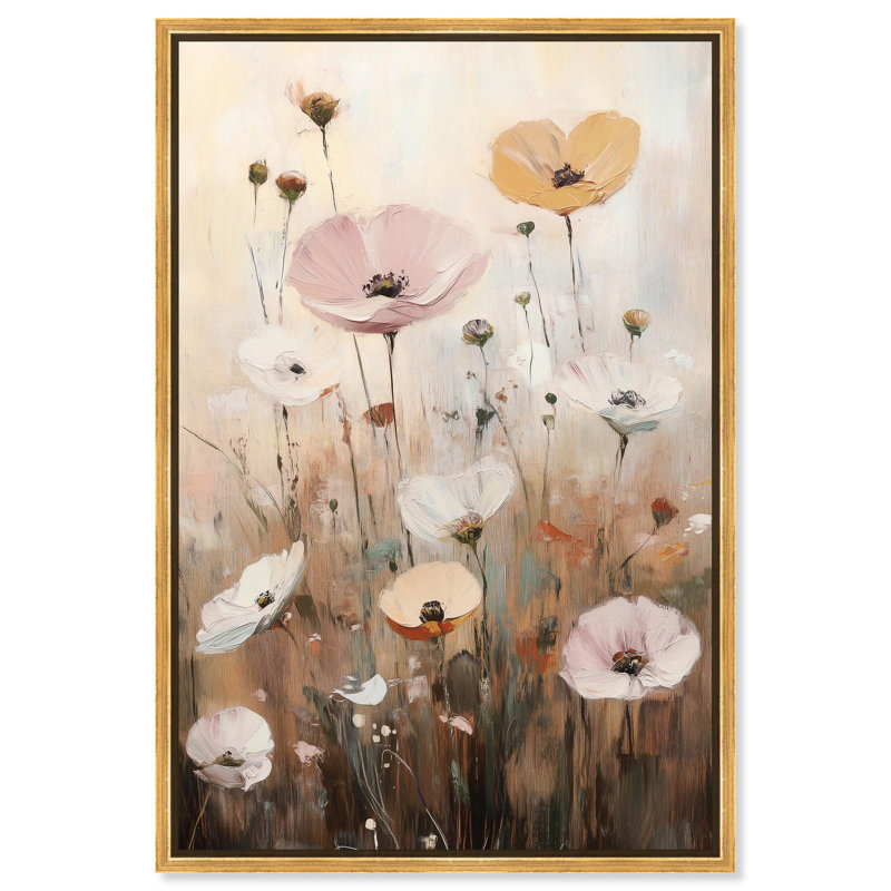 «Delicate Flowers in Bloom», art floral rétro par , H 55 po x l 37 po, Cadre flottant doré