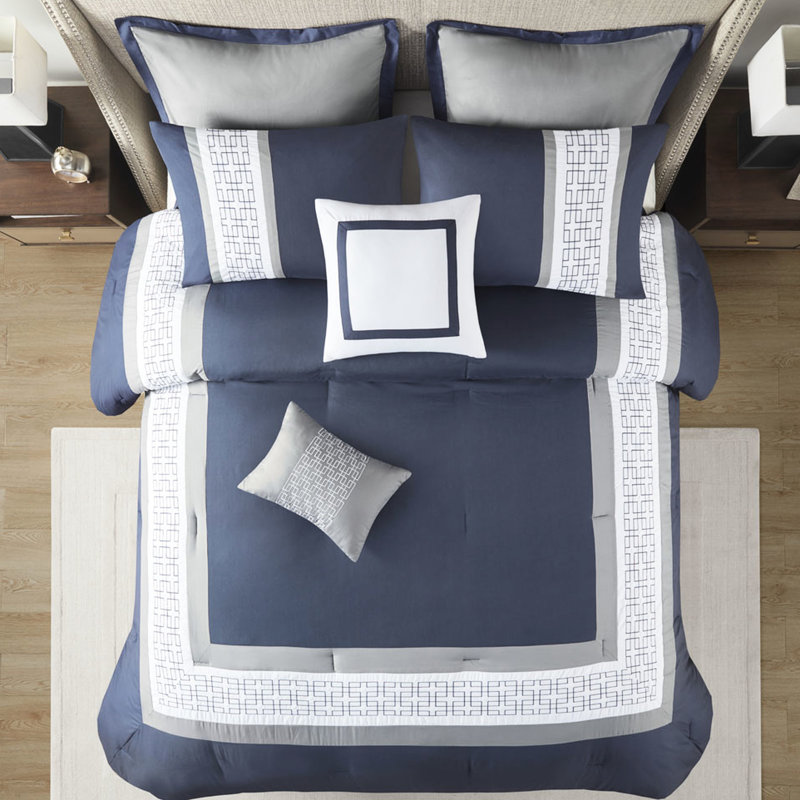 Édredon 8 pièces brodé - très grand, bleu marine et blanc, détails très froissés, literie douillette, Marine