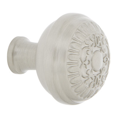Egg and Dart 1 3/8" Diameter Round Knob