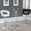Tabouret de bar réglable noir et chrome avec siège en similicuir, structure en acier durable et design polyvalent pour les intérieurs modernes