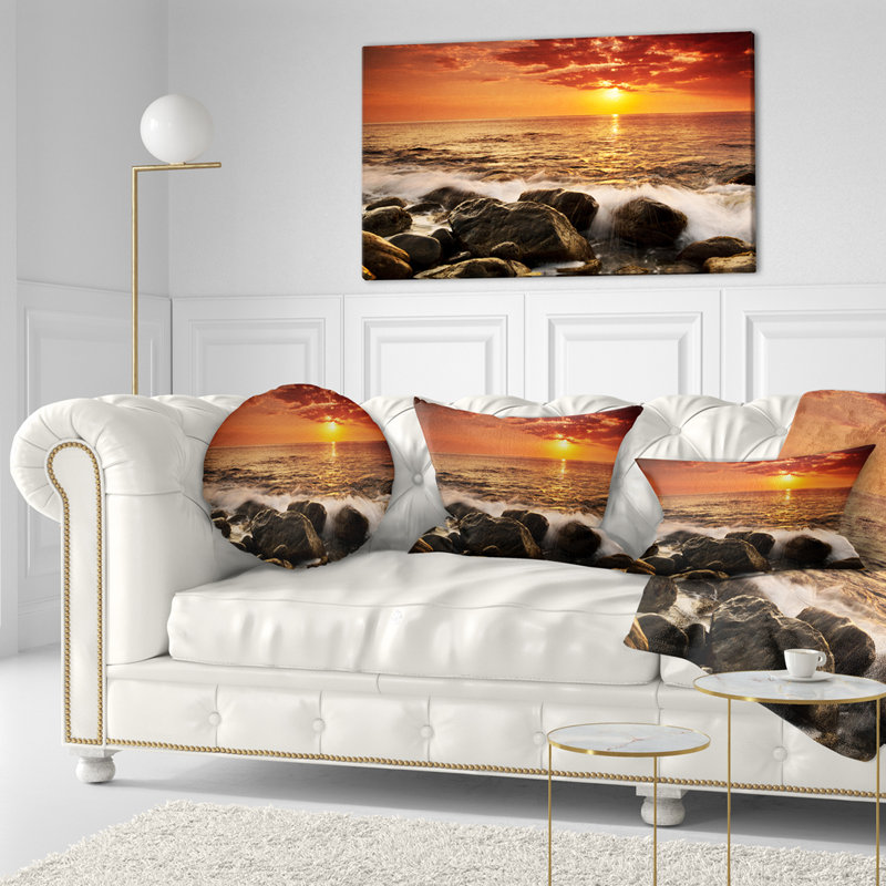 Coussin Seashore Bright Sunset Over Rocky Shore, Rectangulaire, 12 po x 20 po