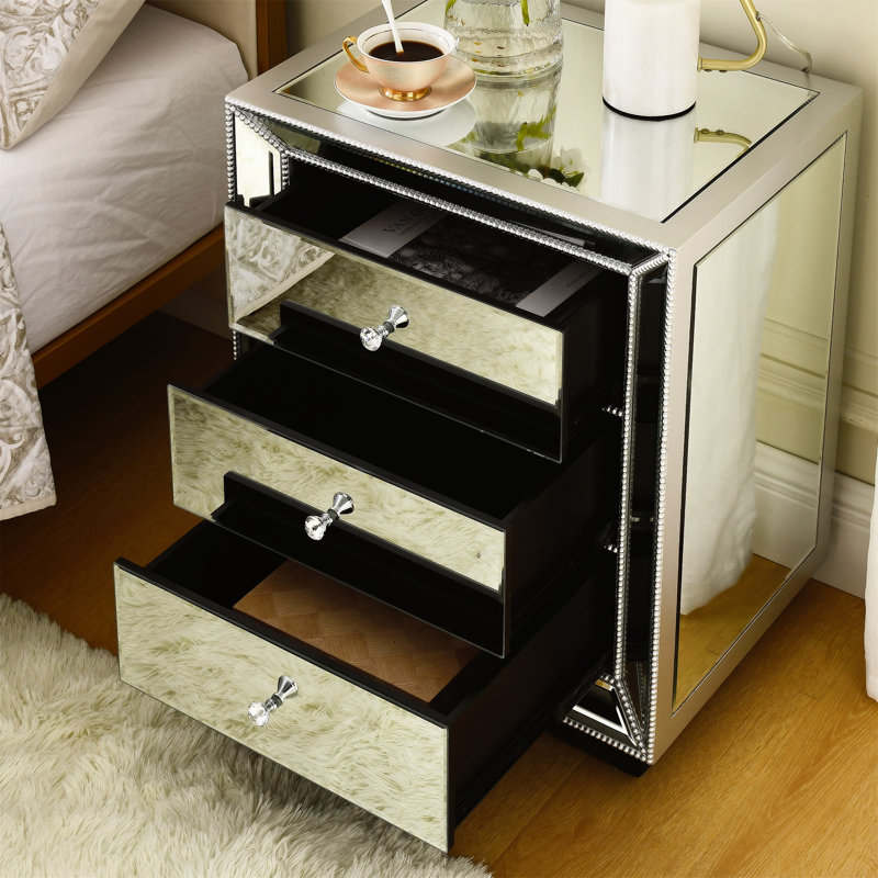 Armoire à miroir à trois tiroirs argentée l 22 po x P 16 po x 26,8 po
