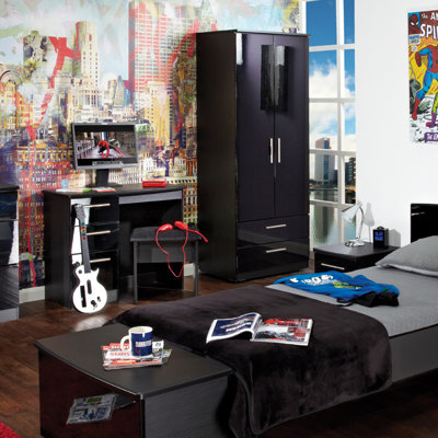 Yvette 4 Piece Bedroom Set