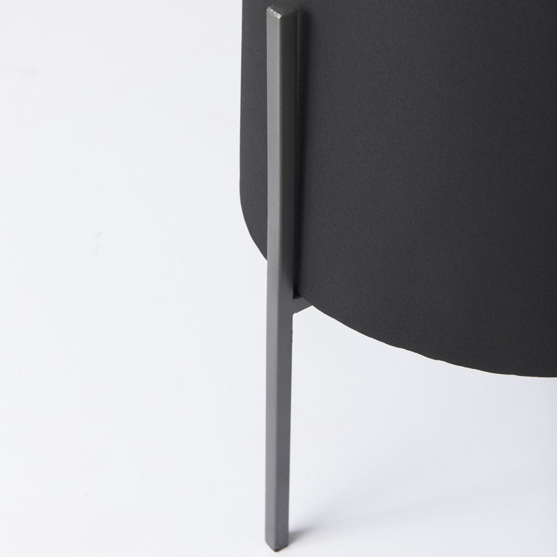 Allayah Metal Pot Planter