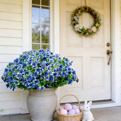 12 paquets de fleurs artificielles d'extérieur résistantes aux rayons UV, fleurs artificielles bleues en soie de 14 pouces pour le patio, le jardin et le balcon, pots non inclus (ensemble de 12)