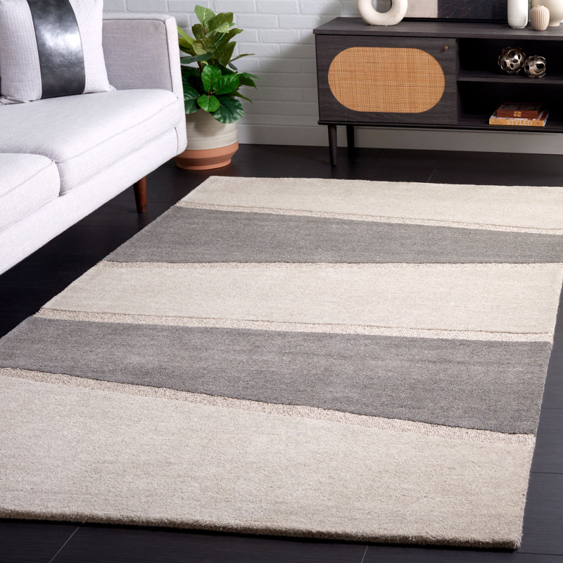 Kewal Hand Tufted Wool/Cotton Geometric Rug in Grey/Charcoal, Rectangle 5' x 8'