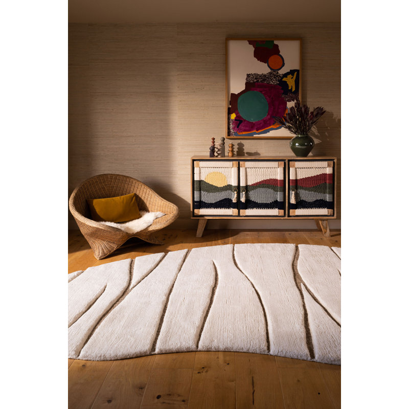 Vail Nettle Shaped Area Rug, Novelty 9' x 12'