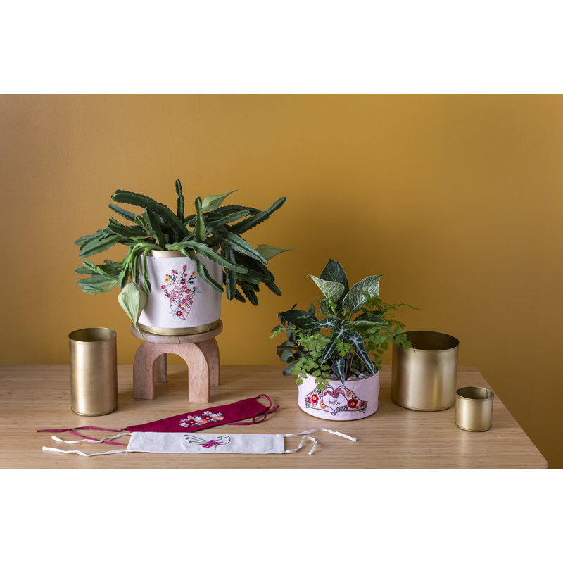 Liner Plant Stand