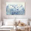 Banc de poissons bleu-107705237