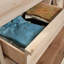 Commode 4 tiroirs, finition brune pour le salon
