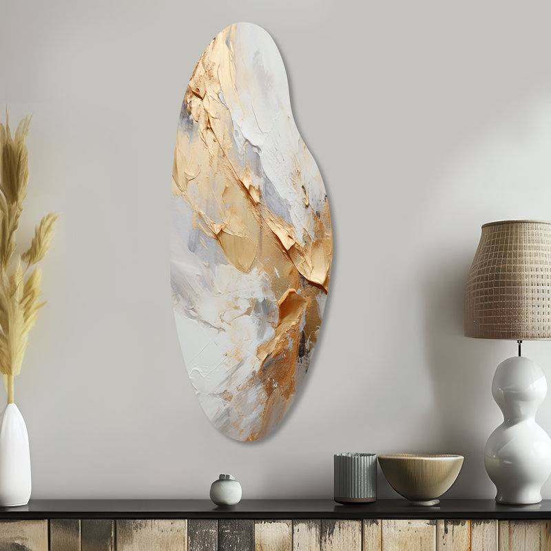«Beige and Gold Glacier Stone Simplicity III», formes abstraites, art mural asymétrique en métal beige