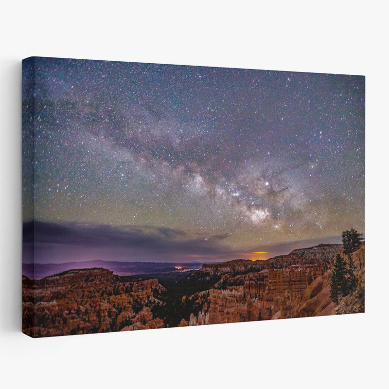 Voie laiteuse au-dessus de Bryce Canyon - photographie de paysages d'art céleste de l'Utah, H 48 po x l 32 po