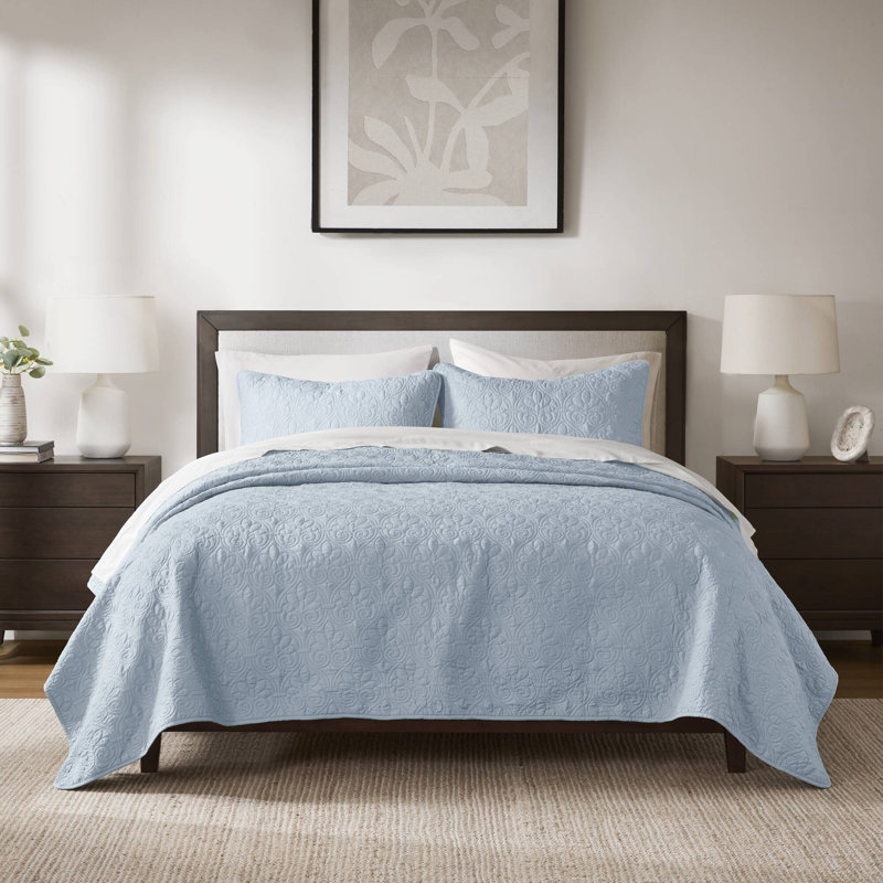 Quebec Blue Reversible 3-Piece Full/Queen Quilt Set, Blue, Full/Queen Coverlet + 2 Standard Shams