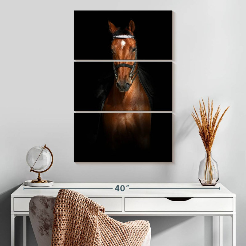 Cheval de dressage brun Brampt, H 32 po x l 20 po