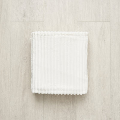 Liscomb Throw