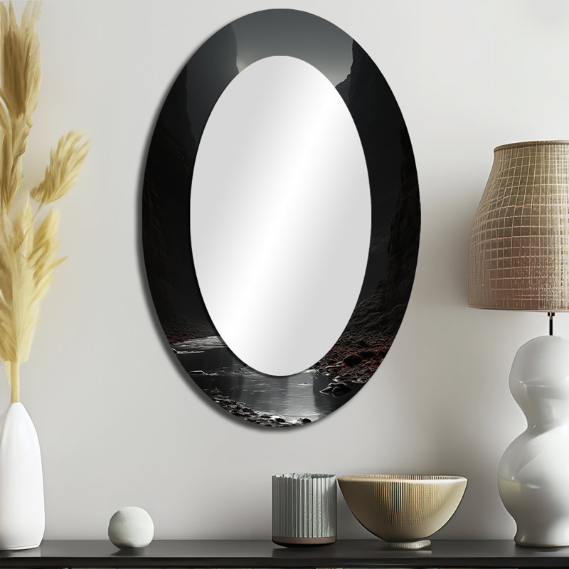 Noir et blanc Canyon Calm I - Grand miroir mural ovale sur métal, 36 po x 24 po