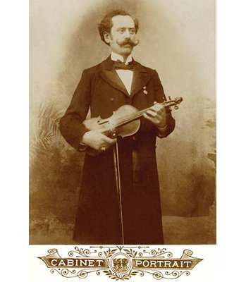 " Violinist "