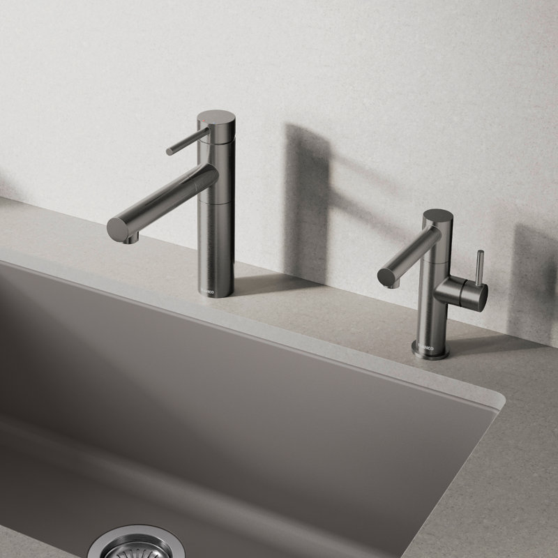 Alta II Low Arc Pull-Out Dual-Spray Kitchen Faucet, Satin Dark Steel