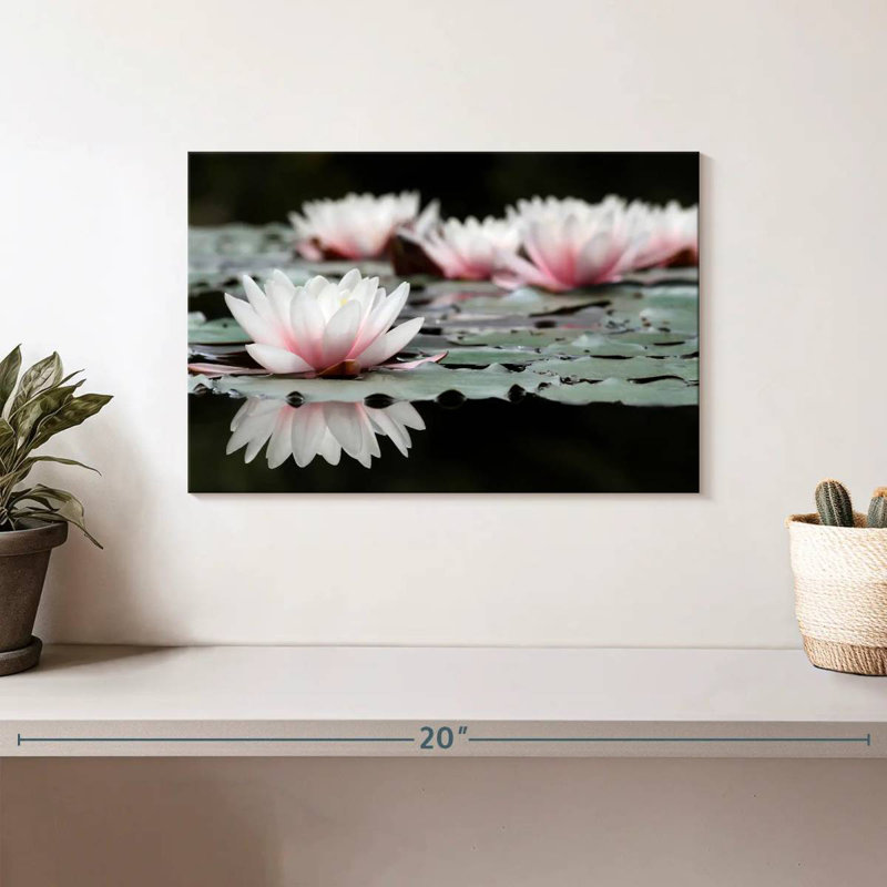 Harnek fleurs de lotus subtiles, H 8 po x l 12 po