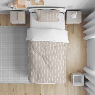 Wave Grunge Decorative Lightweight Comforter Set
