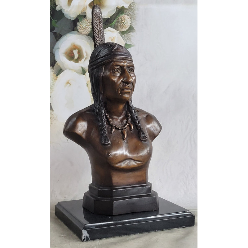 Sculpture buste amérindien
