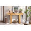 Table de console rustique minimaliste avec prise électrique latérale et rangement dissimulé, idéale pour différents styles d'intérieur, en bois massif, hauteur 75,4 cm (29,71 po), tiroir de rangement naturel, convient aux intérieurs contemporains ou autres.