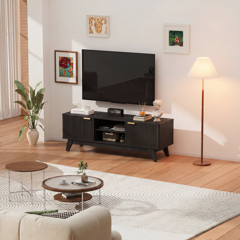 Meuble télé cannelé, console multimédia avec tablettes réglables et prise de courant, meuble audio-vidéo Mid-Century, 57 po