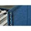 Lit de jour bleu en tissu avec structure en bois et lit gigogne escamotable pour le soutien de la maison