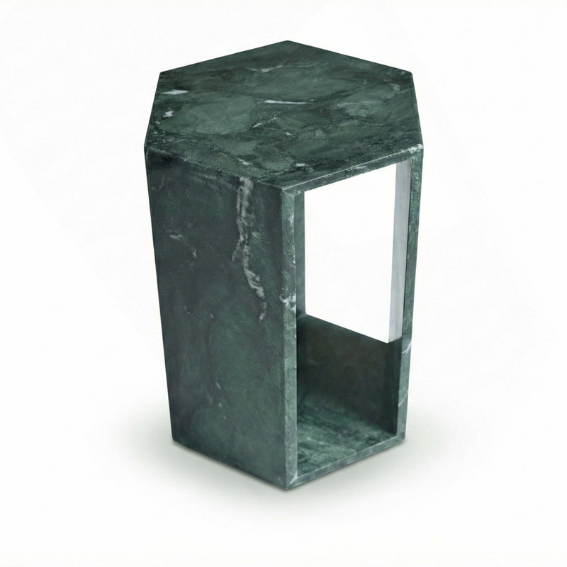 Table d'appoint luxueuse en marbre naturel vert luxueux, table de bout hexagonale avec finition polie pour un décor de salon moderne