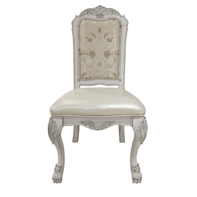Chaise d'appoint 2 - Bois composite, mousse, siège et dossier rembourrés, bouton, 17 po Hauteur, profondeur de 49,5 po, blanc de 2 chaises en similicuir, et poids de 28,48 lb,