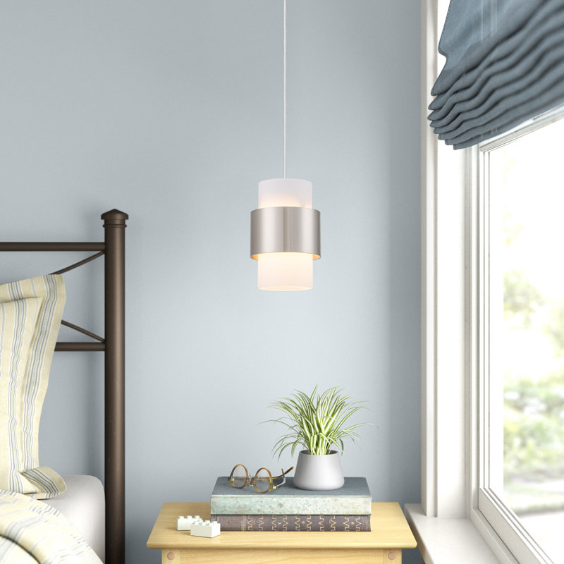 Luminaire suspendu à 1 lumière Slaine, Frosted Milky, Brushed Gold
