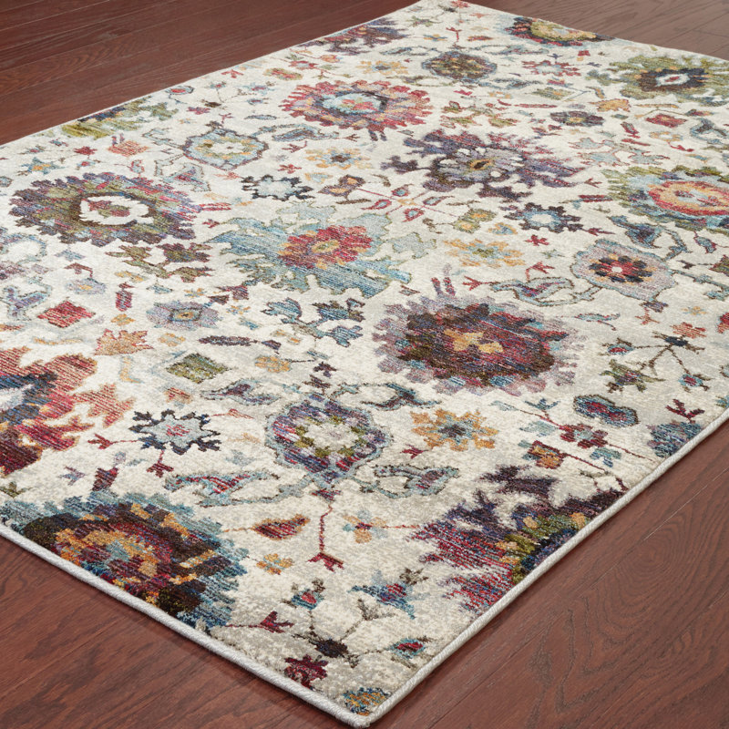 Tuma Oriental Indoor Rug, Rectangle 6'7" x 9'6"