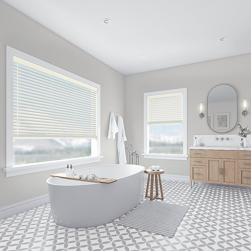 Store horizontal en faux bois LEVOLOR Custom, collection Traditions, Blanc froid, L 60 po x L 72 po