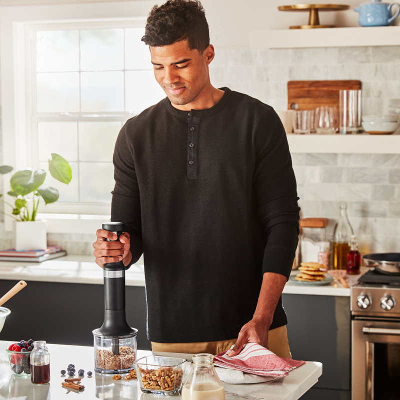 Mélangeur à main à vitesse variable sans fil avec hachoir et fouet KitchenAid®, Noir