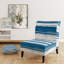 Fauteuil de chambre en velours bleu et blanc