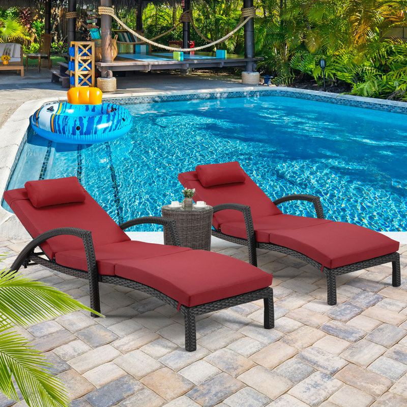 Double chaise longue inclinable avec coussins 72,8 po Miluse, Rouge / Noir