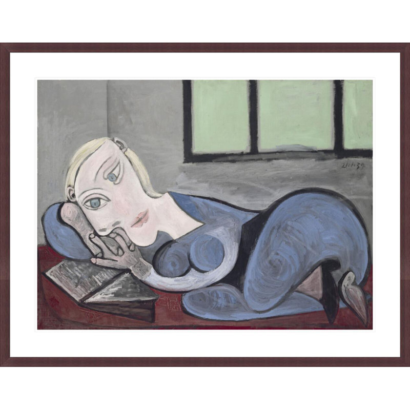 Femme couchee lisant par Pablo Picasso, H 32,8 po x l 41,5 po