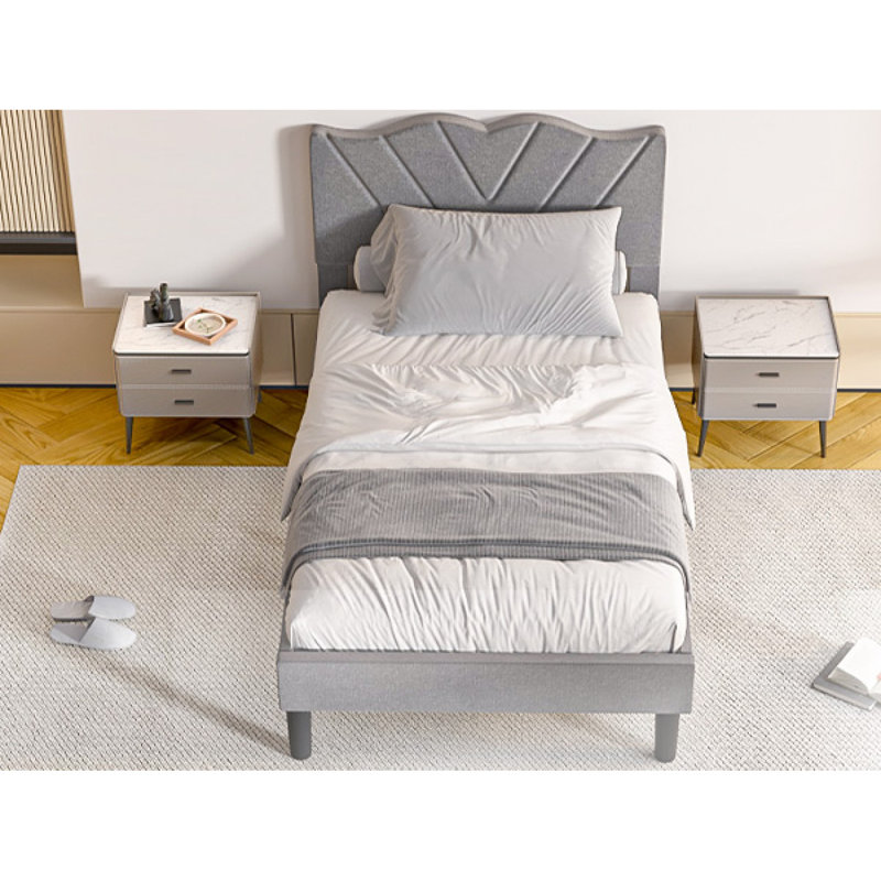 Lit plateforme en tissu d'ameublement