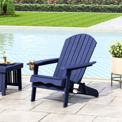 Chaise en bois bleu pour piscine extérieure, pliante et avec porte-gobelets - Profondeur : 78,5 cm, largeur : 91,8 cm, hauteur : 88 cm, poids : 9,9 kg. Parfait pour relaxer dans le jardin.