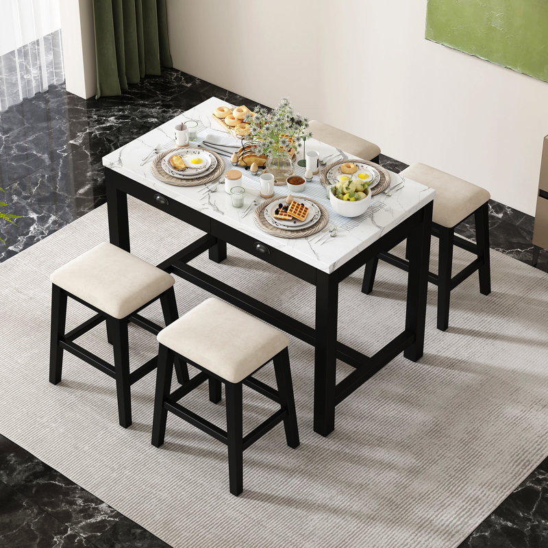 Ensemble de table de salle à manger 5 pièces pour 4 personnes, table de cuisine moderne à hauteur de comptoir et chaises, ensemble de 4 avec tiroirs de rangement, table de salle à manger en marbre avec 4 chaises rembourrées pour petits espaces