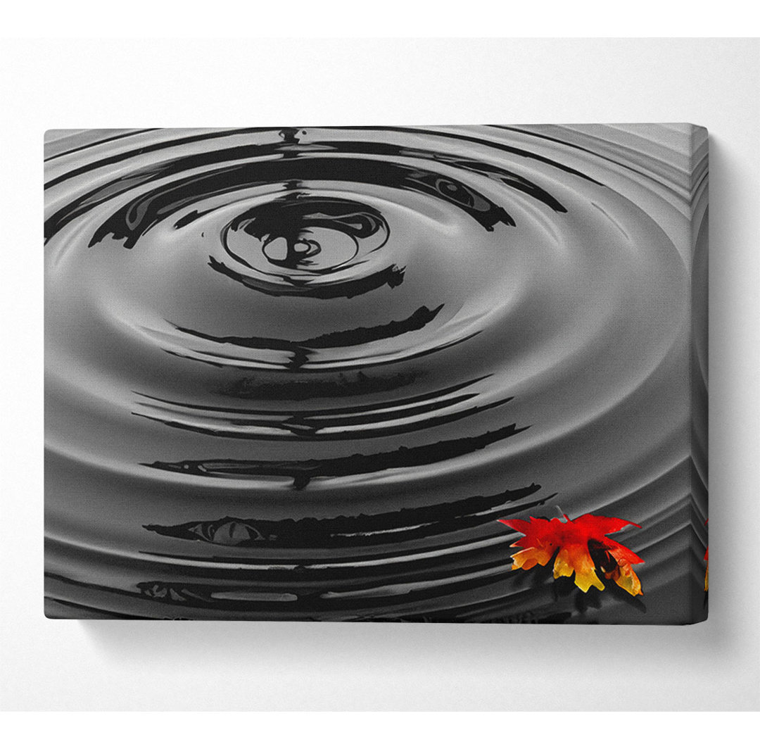 Water Ripple Red Leaf - Kunstdrucke auf Leinwand