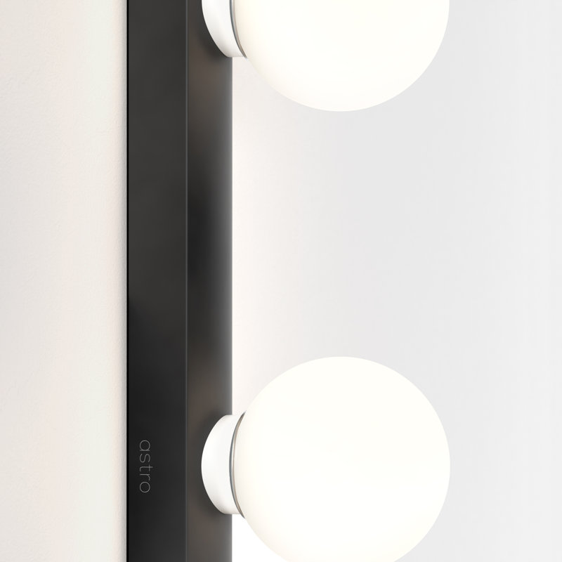 Cabaret 5 - Light Bath Bar