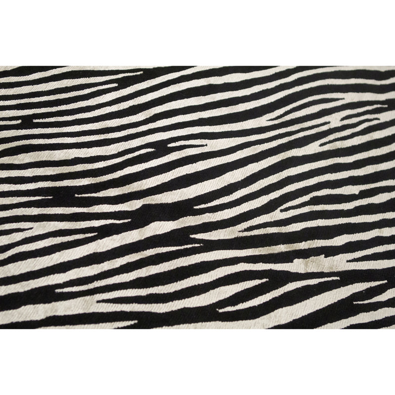 Himalayan Abstract Area Rug in Black
