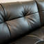 Causeuse-coussin modulable noire en cuir véritable